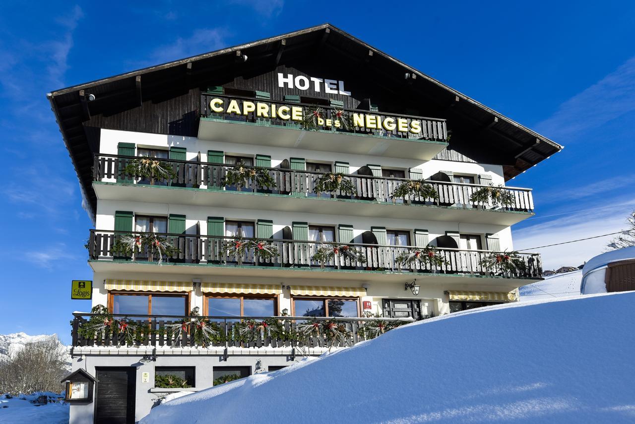 Logis Hotel Le Caprice Des Neiges Комблу Экстерьер фото